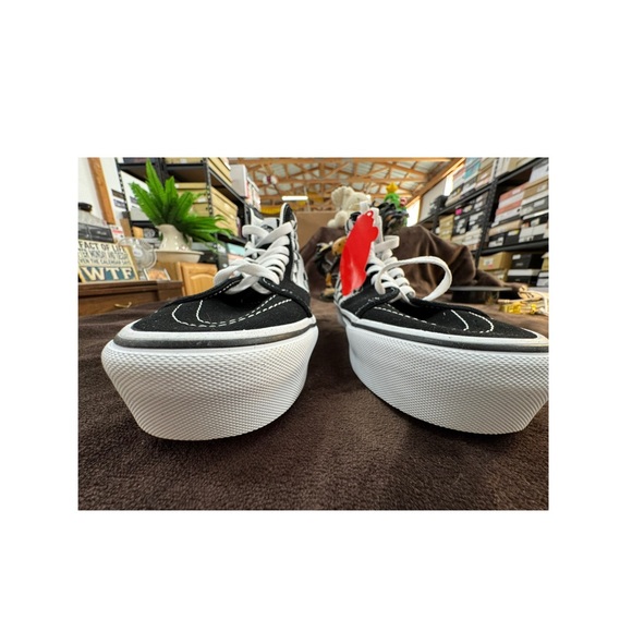 Vans Checkered Black and White High-Tops size Men’s 6, 7 - Picture 2 of 7